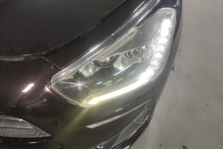 Used DS 5 2014 1.6T Luxury Edition THP200