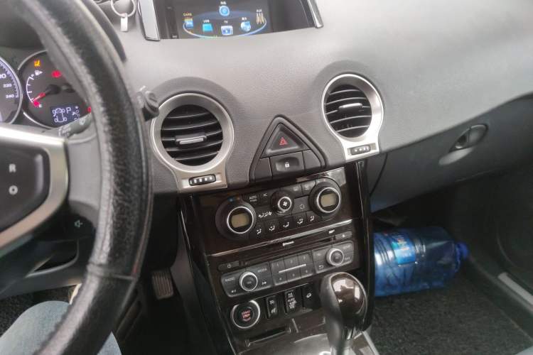 Used Renault Koleos 2014 2.5L 4x4 Comfort Edition
