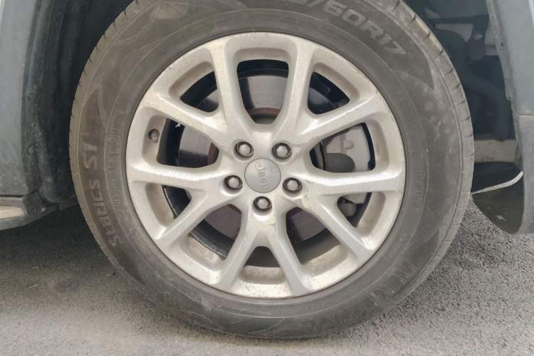 Used Jeep Cherokee 2017 2.4L Leading Smart Edition