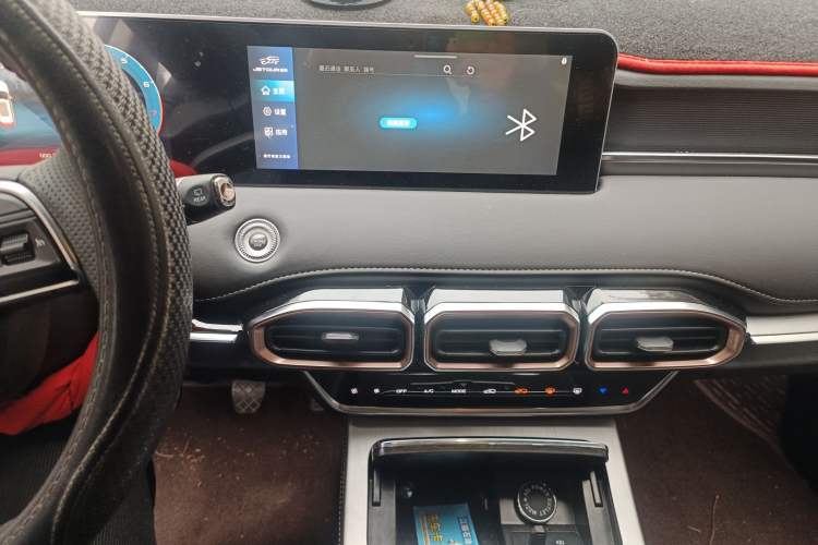 Used JETOUR X70 PLUS 2021 1.5T Manual Lin 5-Seater
