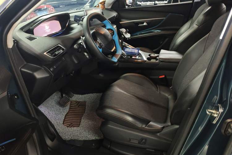 Used Peugeot 5008 2017 380THP 7-Seater Elite Edition
