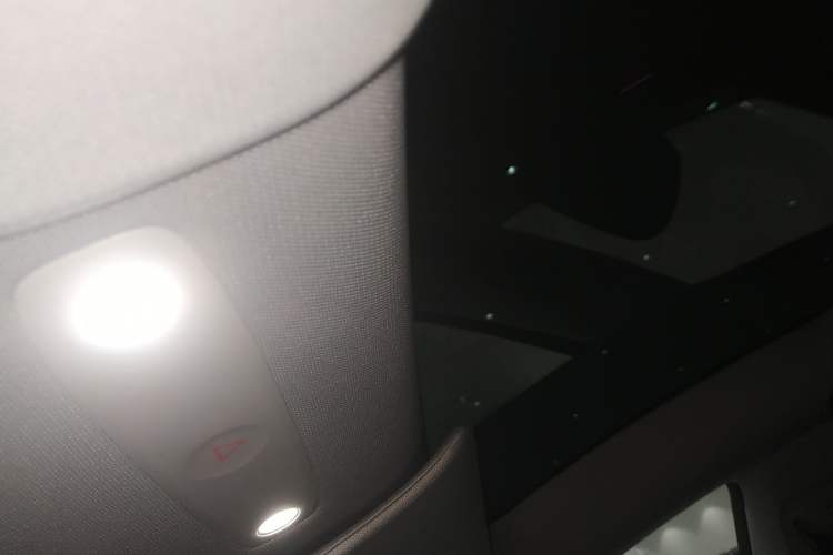 Used Tesla Model 3 2025 Rear-Wheel-Drive Version
