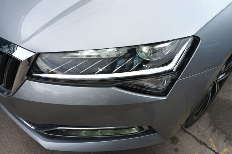 Used Skoda Superb 2023 Facelifted TSI280 DSG Luxury Edition Left Front Headlight