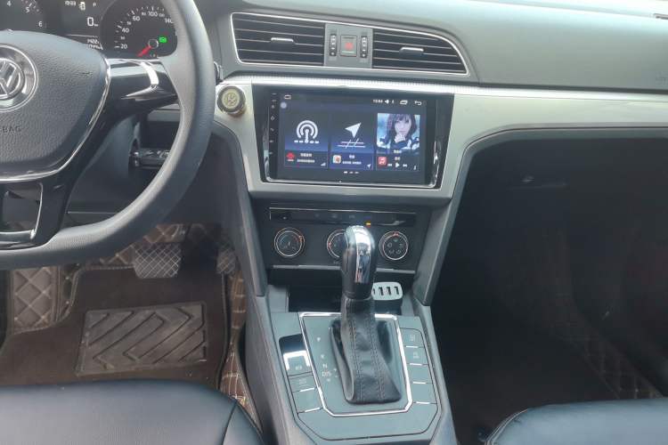 Used Volkswagen Lamando 2017 230TSI DSG Fashion Edition
