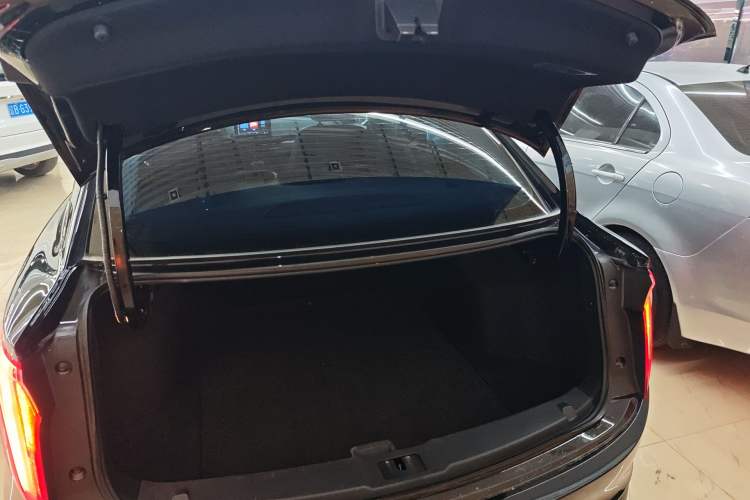 Used Hongqi E-QM5 2023 Revised Version Basic Travel Edition Trunk