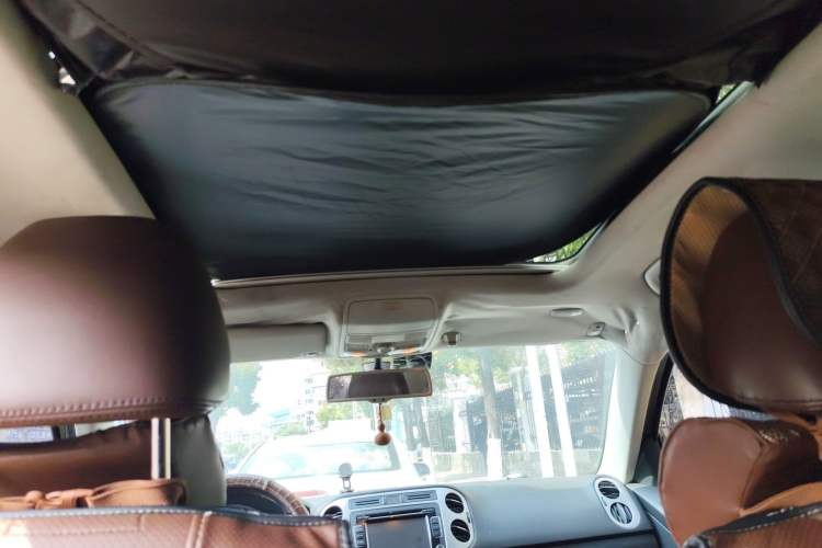 Used Volkswagen Tiguan 2015 1.8TSI Automatic All-Wheel-Drive Luxury Model
