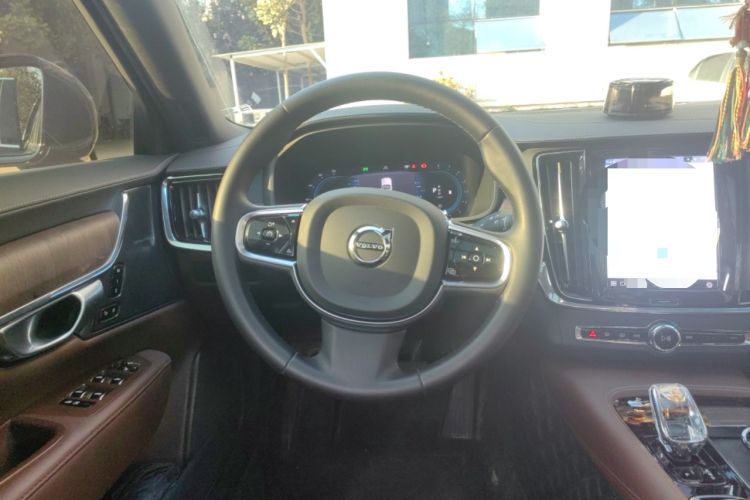 Used Volvo S90 2024 B5 Zhiyuan Luxury Edition
