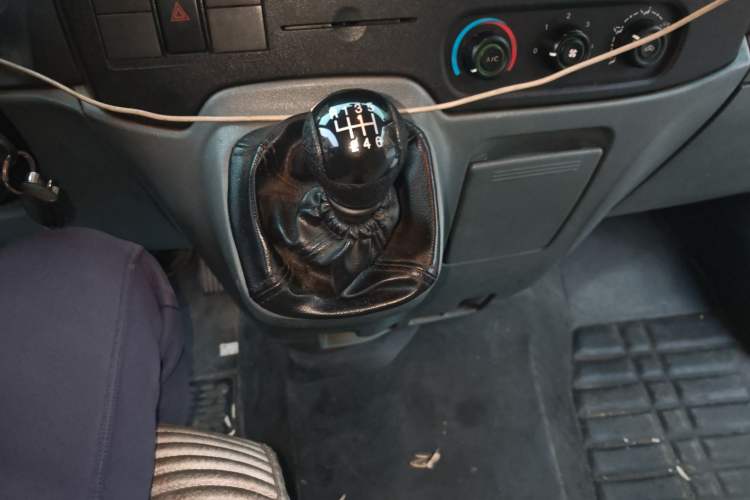 Used Ford Transit Custom 2009 2.4T Diesel Luxury Short Wheelbase Mid-Roof Emission Standard III