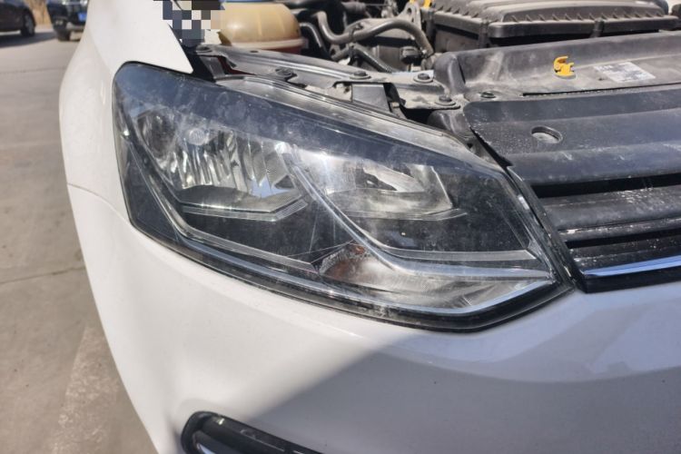 Used Volkswagen Polo 2016 1.6L Automatic Comfort Model