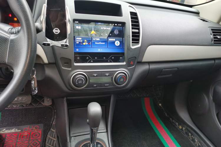 Used Nissan Sylphy 2019 Classic 1.6XE+ CVT Smart Connect Luxury Edition Audio And AC Panel