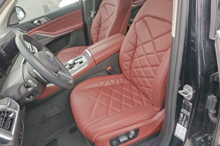 Used BMW X5 2023 xDrive 30Li Luxury M Sport Package Left Front Seat