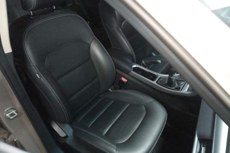 Used Geely Auto Emgrand GL 2018 1.8L Manual Elite Smart Connectivity Version