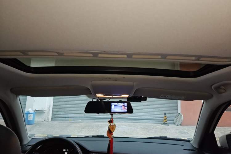 Used Volkswagen Gran Lavida 2017 230TSI DSG Comfort Edition
