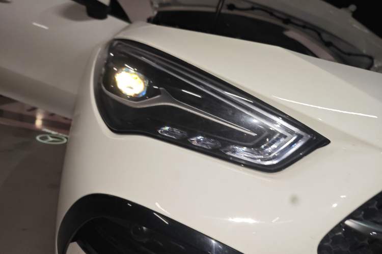 Used Mercedes-Benz CLA 2024 CLA 200 Right Front Headlight