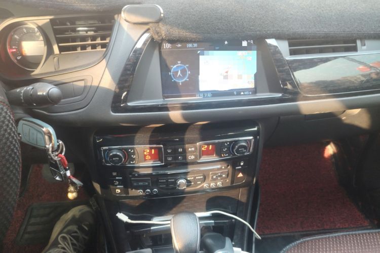 Used Citroen C5 2013 2.3L Automatic Luxury Model Audio And AC Panel