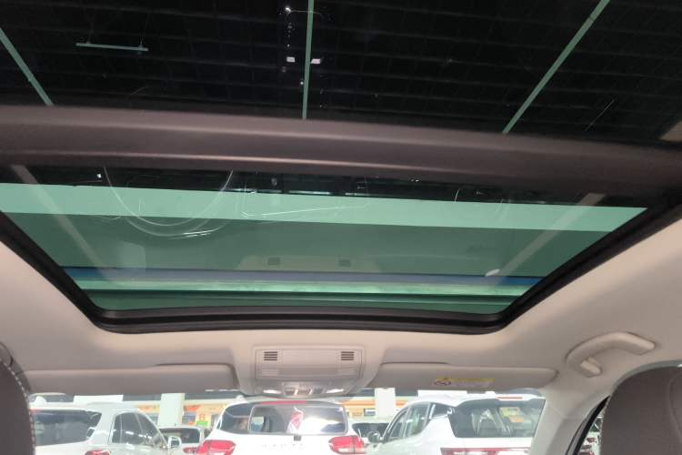 Used Volkswagen T-ROC 2020 280TSI DSG Two-Wheel Drive Comfort Version
