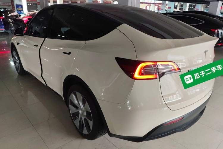 Used Tesla Model Y 2022 Rear-Wheel-Drive Version Rear Left 45 Deg