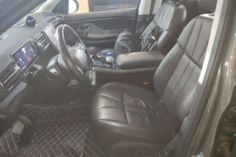 Used Nio ES8 2018 355 km Base Version 7-Seater Edition Left Front Seat