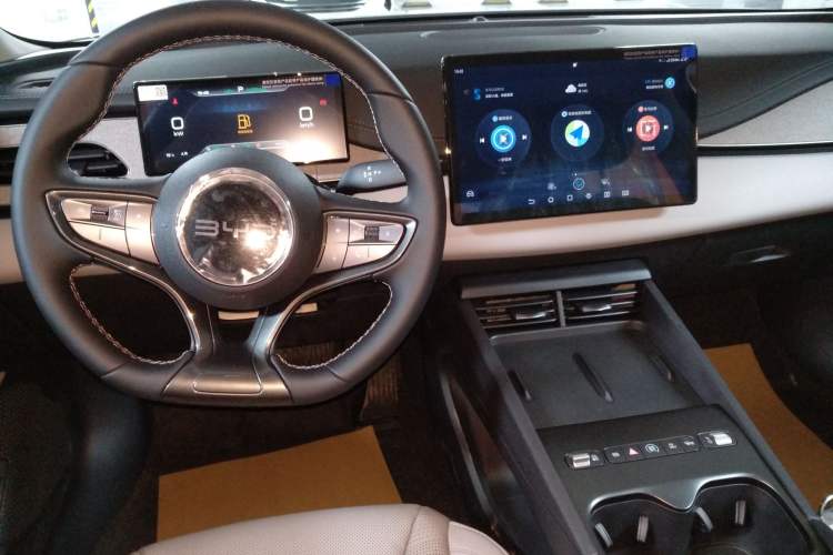 Used BYD Seal 06 New Energy 2026 DM-i Ultra-Enjoyment 128KM Luxury Edition Gear Lever