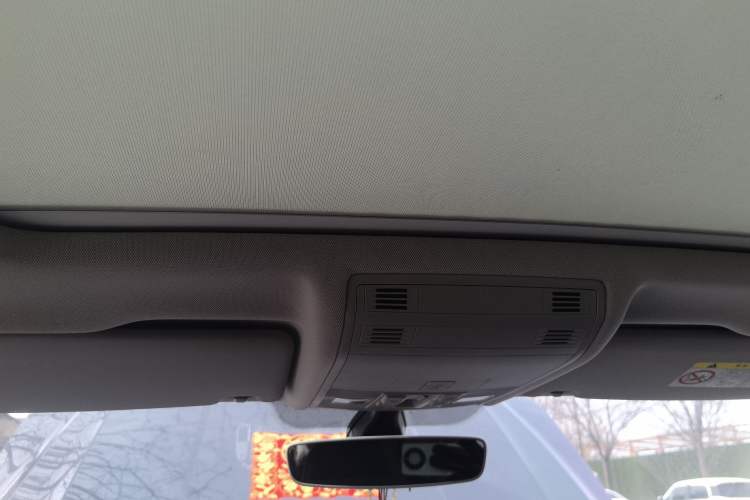 Used Volkswagen Tayron 2020 330TSI Two-Wheel Drive Luxury Smart Connectivity Version