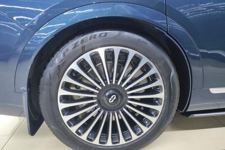 Used Hima AITO M9 2024 Range-Extended Ultra Version 42 kWh 6-Seater Model
