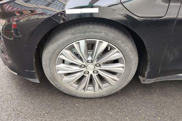 Used Hongqi E-QM5 2023 620km PLUS Exterior 4