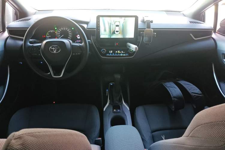 Used Toyota Levin 2021 Dual-Motor 1.8H E-CVT Progressive Edition Center Console