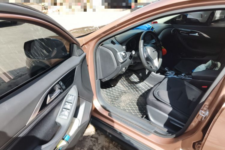 Used Infiniti QX30 2017 1.6T Two-Wheel Drive Fashion Edition Driver Seat