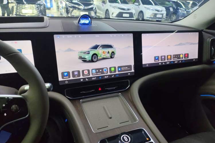 Used Hima AITO M9 2024 Range-Extended Ultra Version 42 kWh 6-Seater Model
