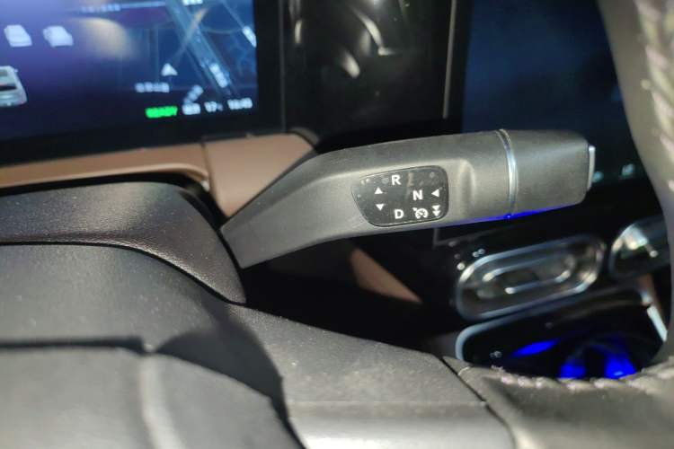 Used Leapmotor C11 2023 Pure Electric 500 Comfort Edition Gear Lever