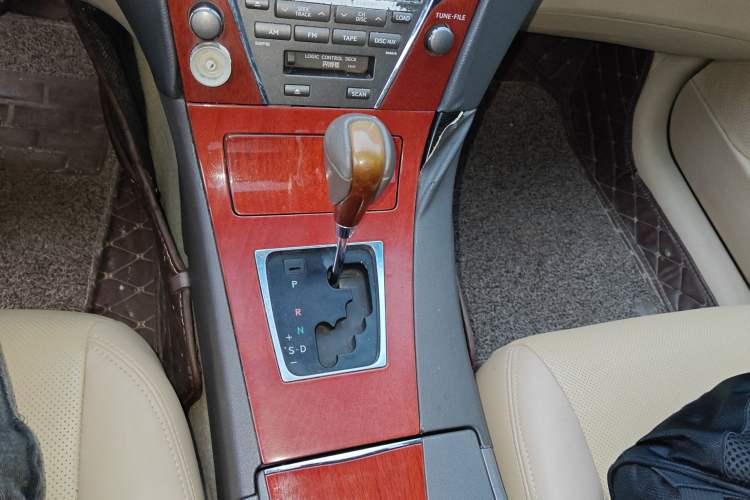 Used Lexus ES 2006 350 Gear Lever