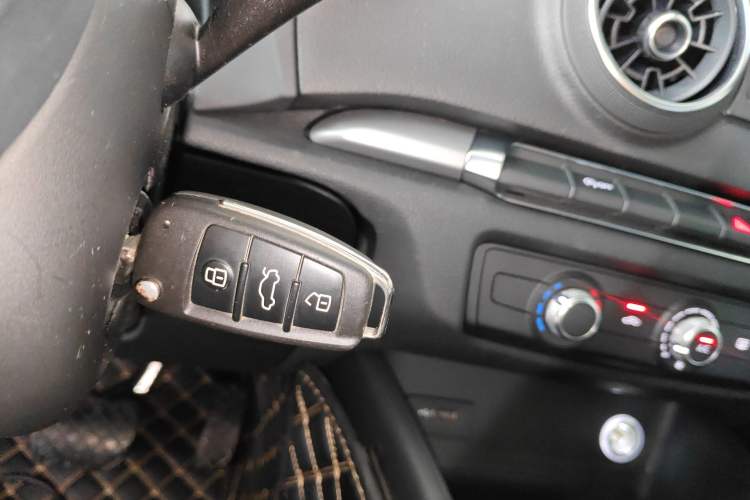 Used Audi A3 2020 Restyled Limousine 35 TFSI Ambition Version China VI