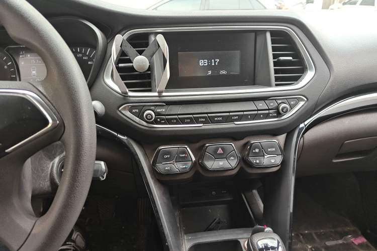 Used GAC Trumpchi GS4 2015 200T Manual Comfort Edition Audio And AC Panel