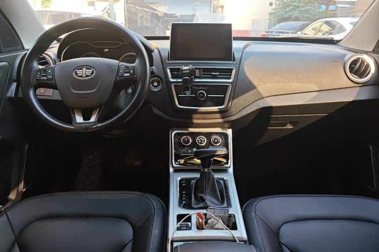 Used Bestune X40 2019 1.6L Automatic Luxury Edition China VI