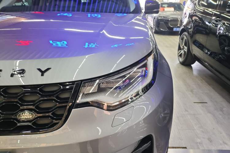 Used Land Rover Discovery 2021 360 PS R-Dynamic HSE Left Front Headlight