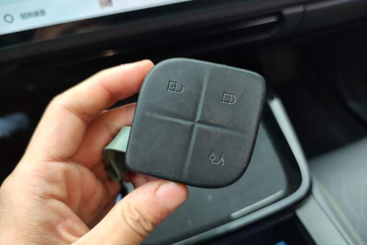 Used Lynk & Co 08 EM-P 2023 120km Long-Range Halo