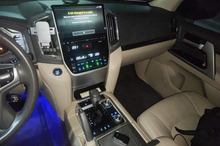 Used Toyota Land Cruiser  Audio And AC Panel