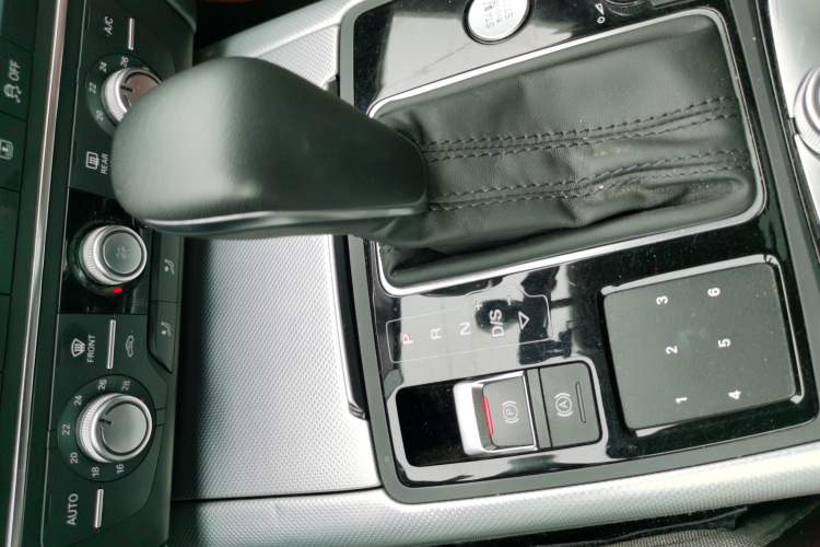 Used Audi A6L 2014 TFSI Standard Model Gear Lever