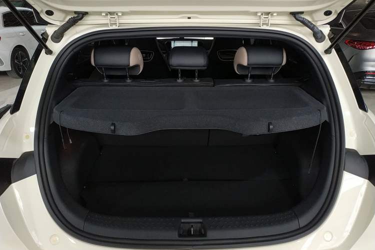 Used BYD Dolphin 2023 420 km Fashion Edition