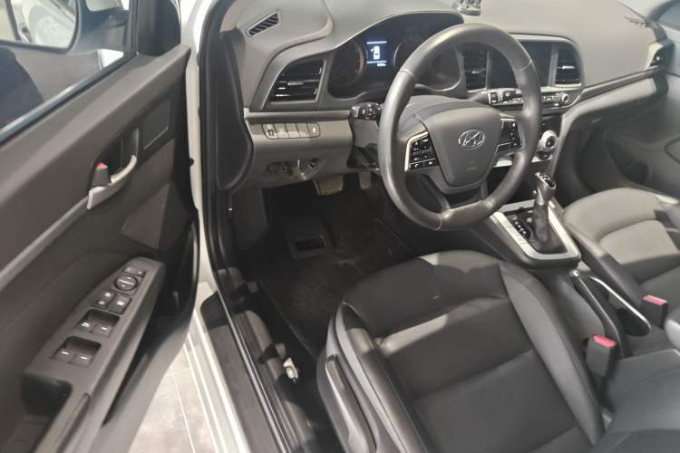 Used Hyundai Elantra (6th Generation / Lingdong) 2020 1.5L CVT Smart & Stylish – Elite Version Driver Seat