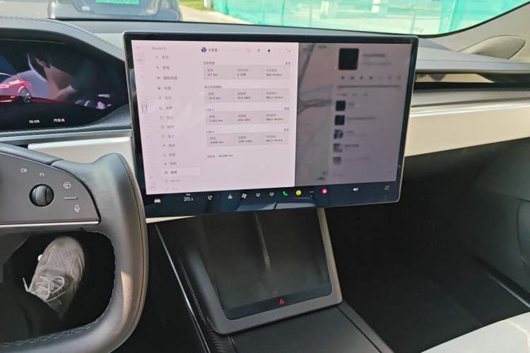 Used Tesla Model S 2023 Three-Motor All-Wheel-Drive Plaid Version Audio And AC Panel