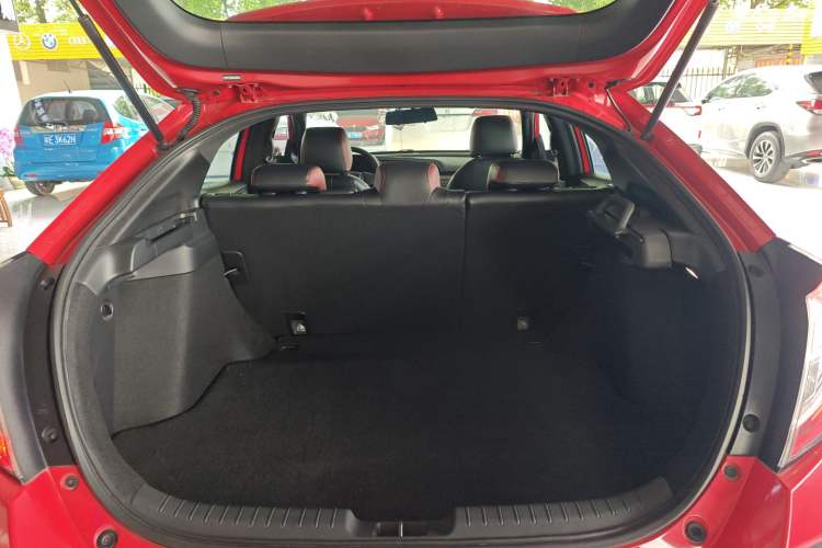 Used Honda Civic 2021 HATCHBACK 220TURBO CVT New Trendsetter