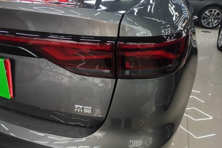 Used Geely Auto Emgrand 2023 4th Generation Champion Edition 1.5L CVT Flagship Model