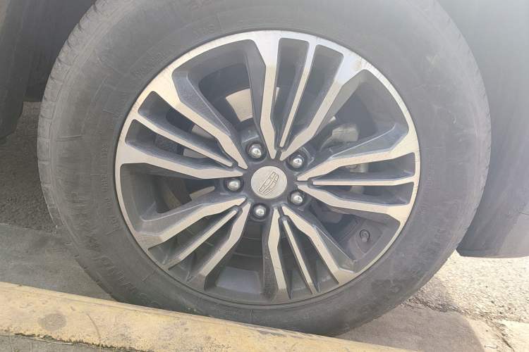 Used Geely Auto Vision X6 2018 1.8L Manual 4G Connect Luxury Edition