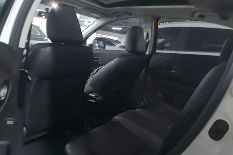 Used Honda Vezel 2020 1.5L CVT Pioneer Edition
