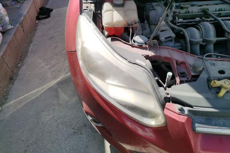 Used Ford Focus 2012 Sedan 1.6L Manual Fashion Edition
