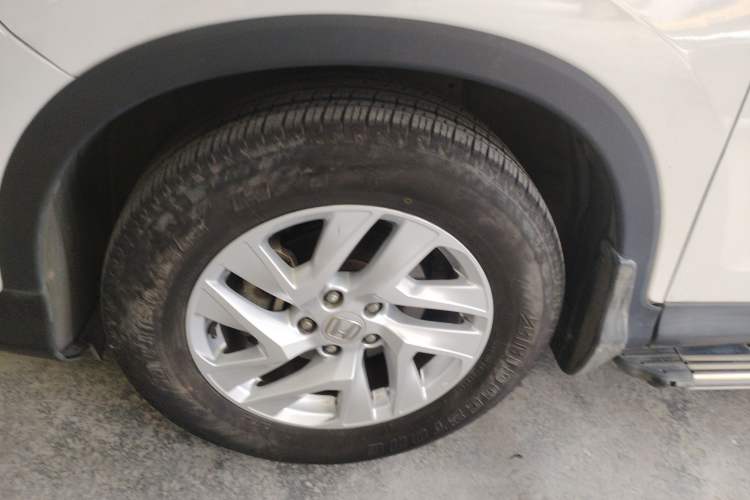 Used Honda CR-V 2015 2.4L two-wheel drive luxury version Exterior 4