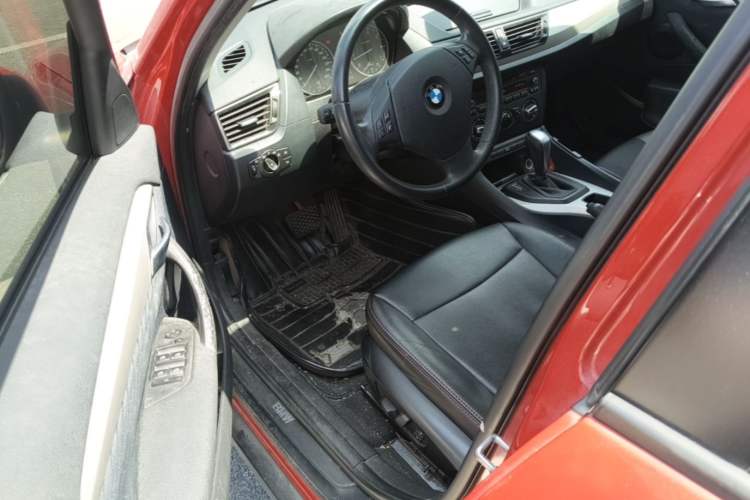Used BMW X1 2012 sDrive18i Fashion Model
