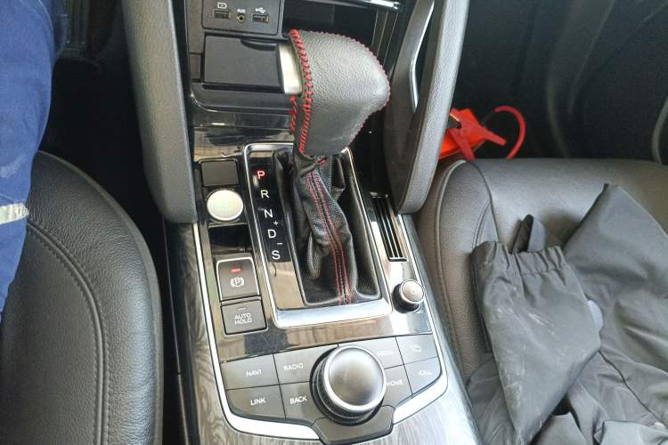 Used BORGWARD BX7 2016 28T Four-wheel Drive Luxury Edition 5 Seats