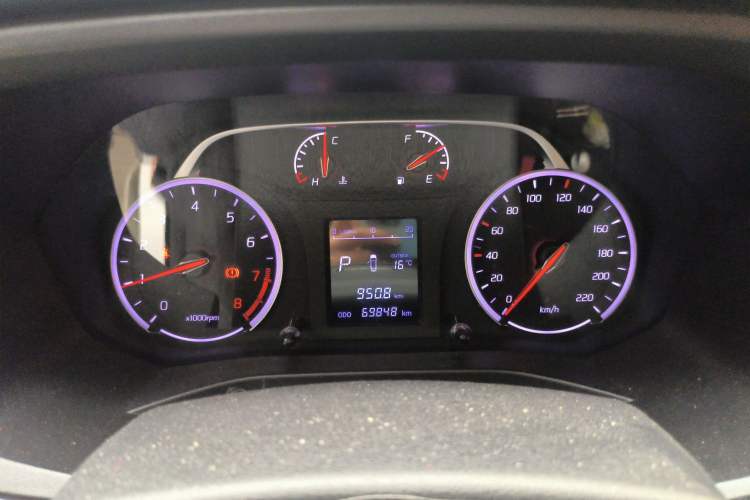 Used Land X2 2017 1.6L Automatic Platinum Edition